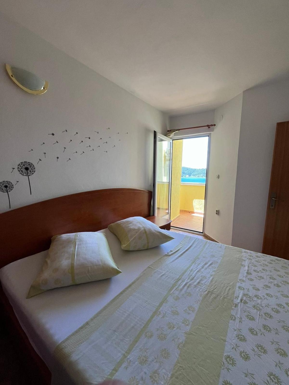 Apartment Jelena Rab Town Eksteriør bilde